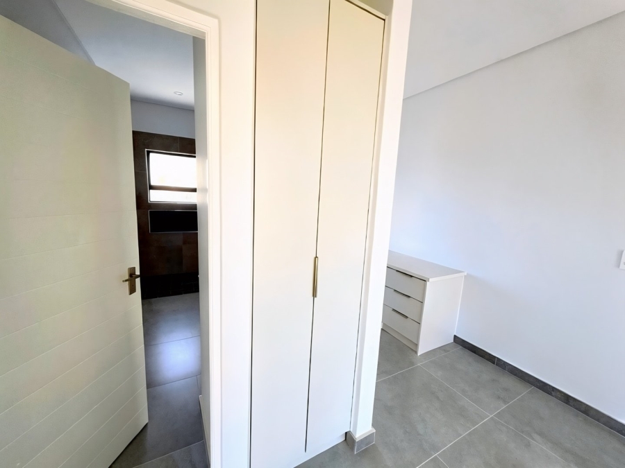 4 Bedroom Property for Sale in Sandown Western Cape